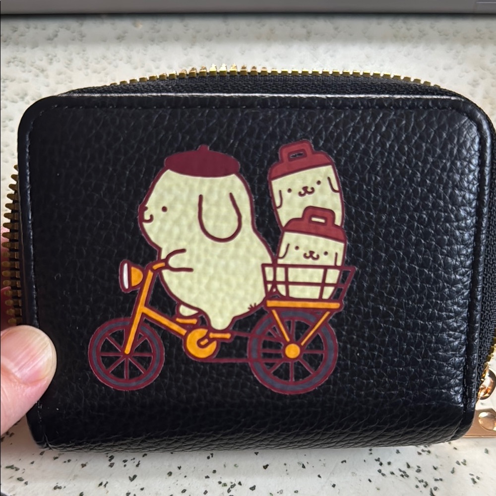 Black zippered organizer with Pompompurin Design - Picture 2 of 9
